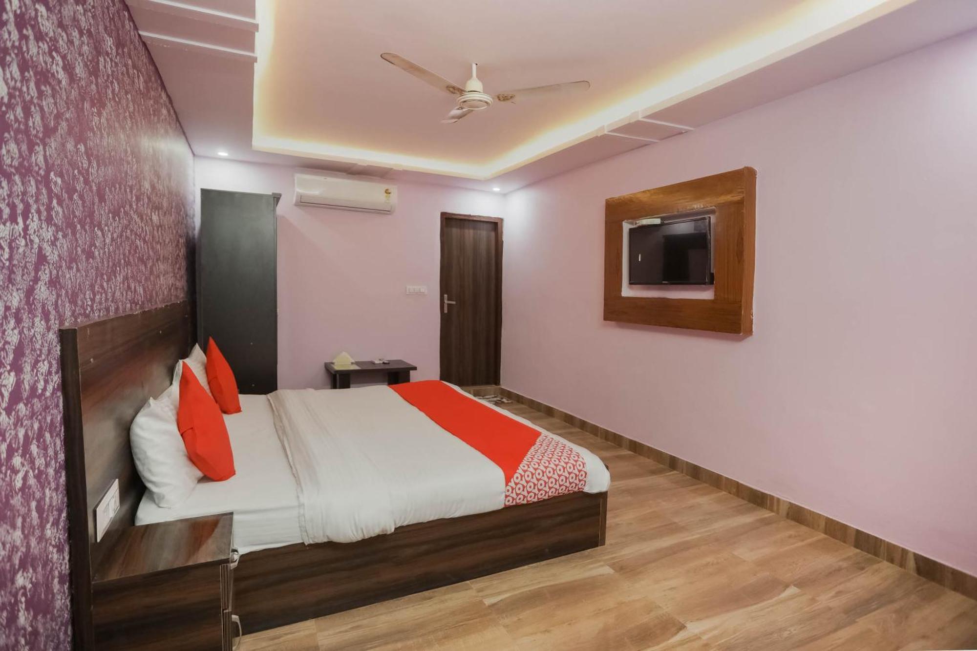 Hotel O Red Velvet Rooms & Banquet Faridabad Εξωτερικό φωτογραφία